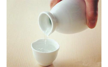 白酒二維碼防偽標簽可以給企業(yè)帶來什么優(yōu)勢及價值？